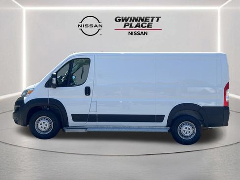 Used 2025 RAM ProMaster 2500 w/ U-Haul Equipment Group FWD image 20