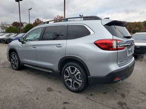 Certified 2025 Subaru Ascent Limited w/ Popular Package #1 image 4