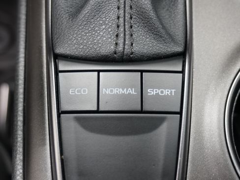 Used 2023 Toyota Camry SE w/ Convenience Package FWD image 22