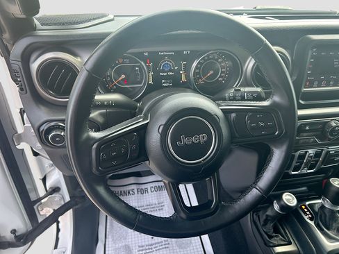 Used 2021 Jeep Wrangler Unlimited Sport AWD/4WD image 11