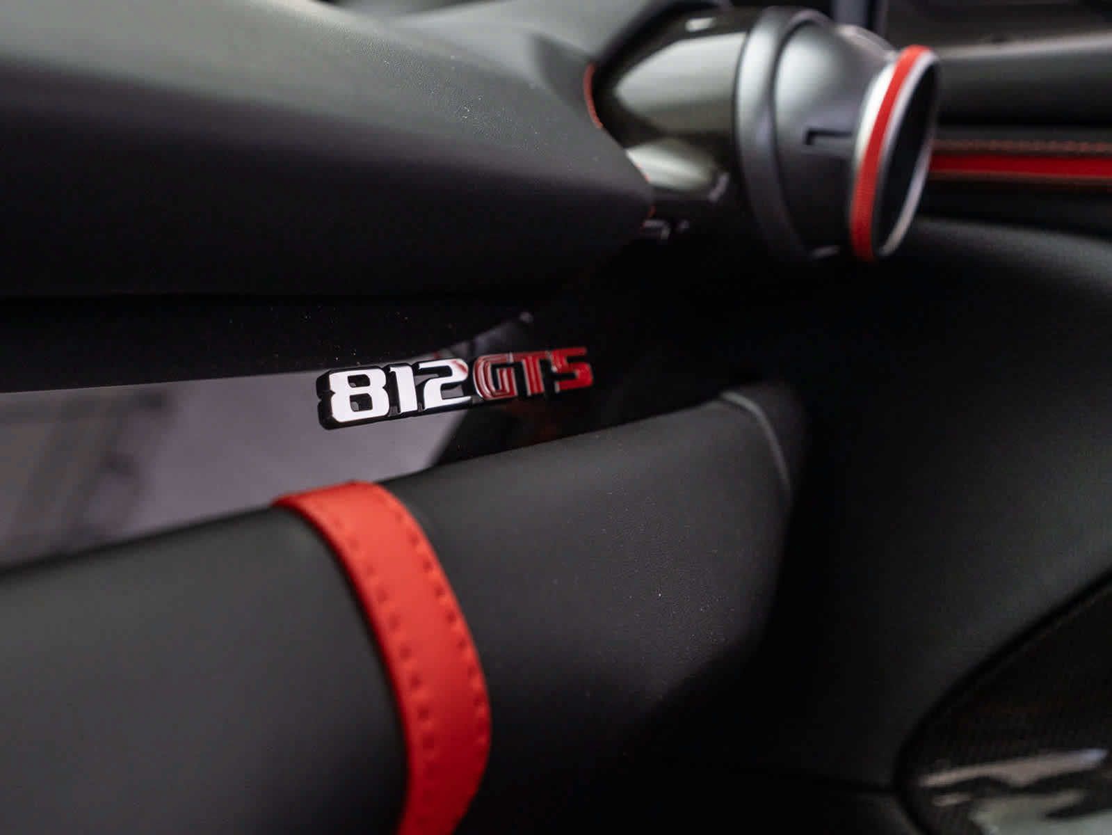 Used 2022 Ferrari 812 GTS RWD image 30
