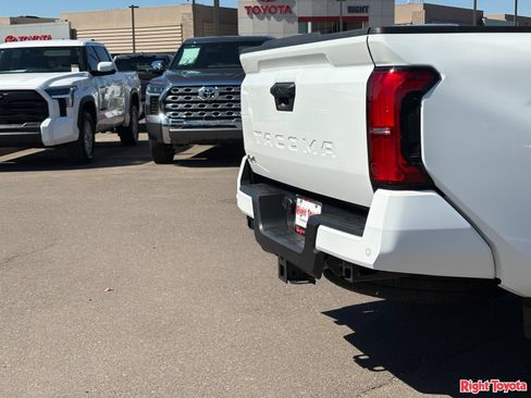 New 2026 Toyota Tacoma SR5 AWD/4WD image 12