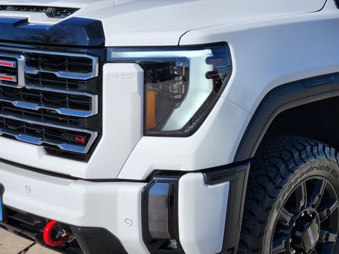 Certified 2024 GMC Sierra 2500 AT4 w/ AT4 Premium Plus Package image 9