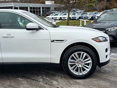 Used 2017 Jaguar F-PACE Prestige image 6