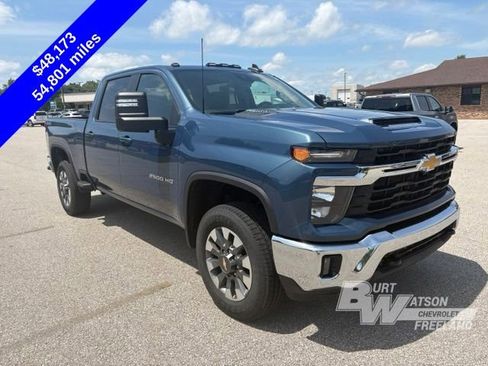 Used 2024 Chevrolet Silverado 2500 LT w/ All Star Edition AWD/4WD image 9