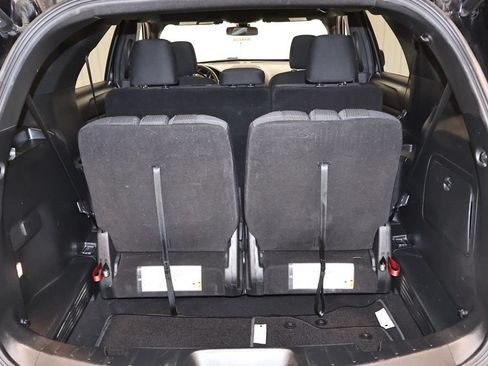 Certified 2019 Ford Explorer XLT w/ Equipment Group 201A AWD/4WD image 38