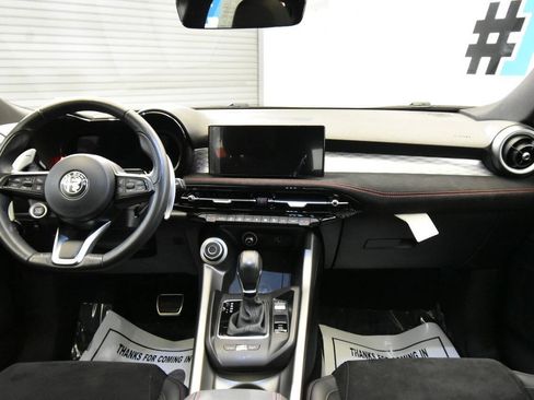 Used 2024 Alfa Romeo Tonale Veloce AWD/4WD image 20