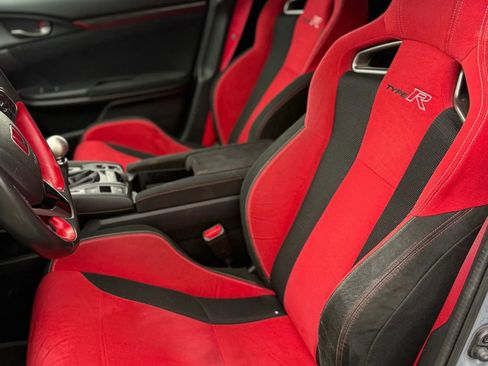 Used 2019 Honda Civic Type R image 17