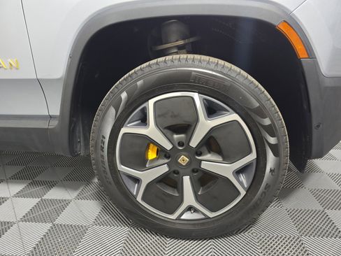 Used 2023 Rivian R1S Adventure AWD/4WD image 11