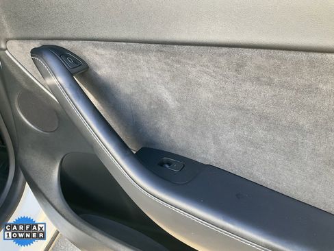 Used 2022 Tesla Model Y Performance image 59