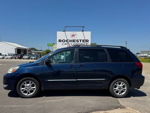 Used 2005 Toyota Sienna XLE Limited w/ XLE Limited Pkg 2 FWD image 34