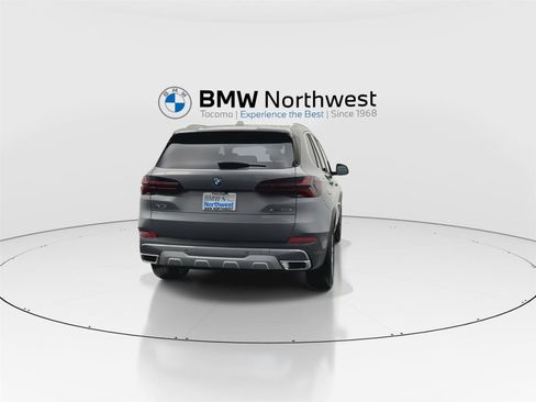 New 2026 BMW X5 xDrive50e w/ Climate Comfort Package image 2