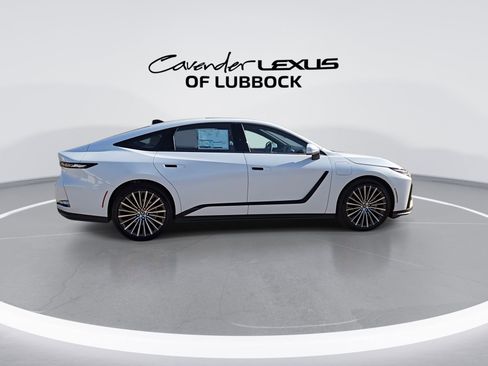New 2026 Lexus ES 350e FWD image 9