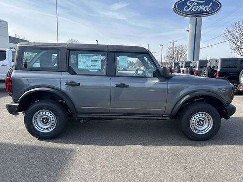 New 2025 Ford Bronco 4-Door AWD/4WD image 8