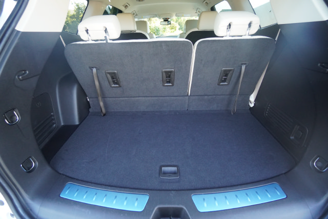 Used 2024 Buick Enclave Essence FWD image 25