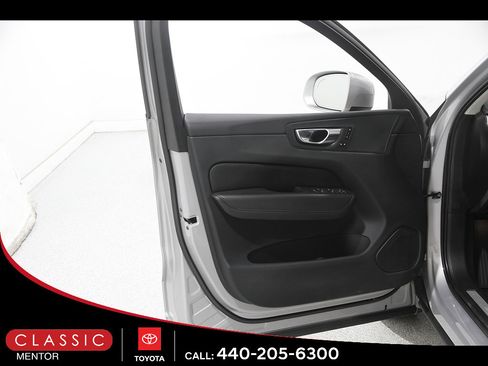 Used 2023 Volvo XC60 T8 Core w/ Climate Package AWD/4WD image 5