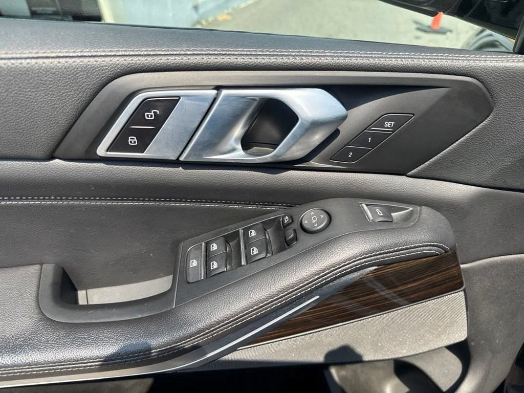 Used 2021 BMW X5 sDrive40i w/ M Sport Package RWD image 33