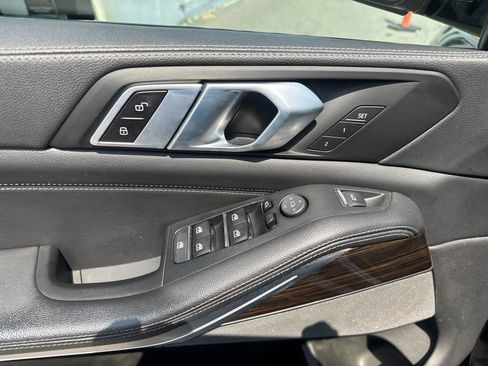 Used 2021 BMW X5 sDrive40i w/ M Sport Package RWD image 33