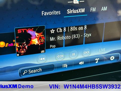 Certified 2025 Mercedes-Benz GLB 250 4MATIC image 29