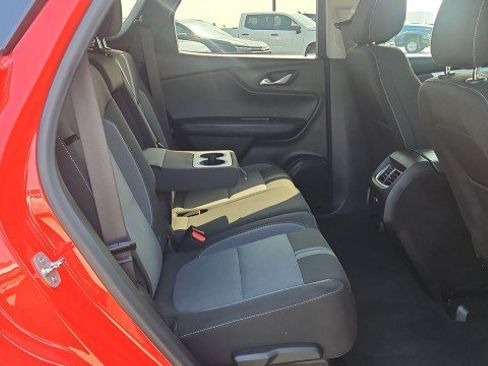 Used 2025 Chevrolet Blazer LT FWD image 26