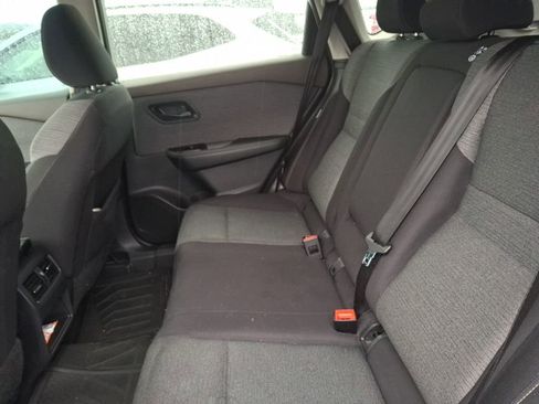 Used 2021 Nissan Rogue S image 9