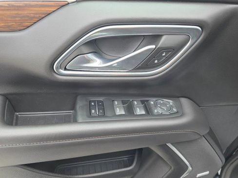 Used 2021 Chevrolet Suburban High Country image 26