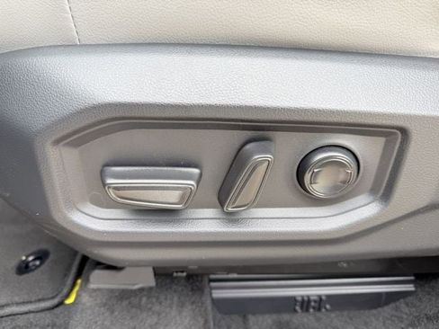 Used 2026 Toyota Tundra Limited image 29