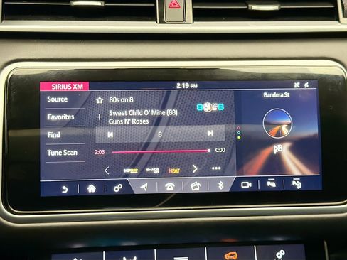 Used 2020 Land Rover Range Rover Velar R-Dynamic HSE image 9