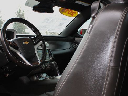 Used 2015 Chevrolet Camaro LT image 19