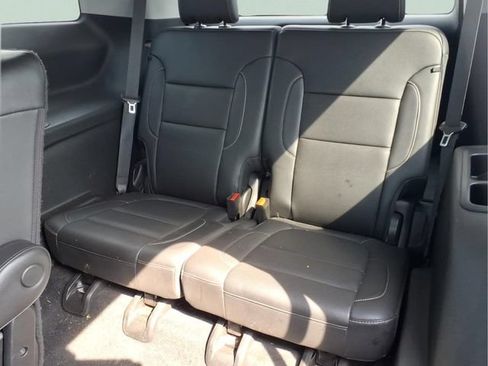 Used 2023 GMC Acadia SLT w/ Elevation Edition FWD image 23