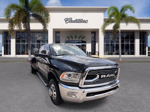 Used 2017 RAM 3500 Laramie Longhorn AWD/4WD image 3