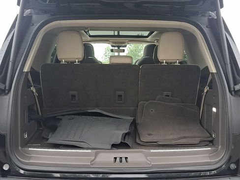 Used 2022 Lincoln Navigator Reserve AWD/4WD image 29
