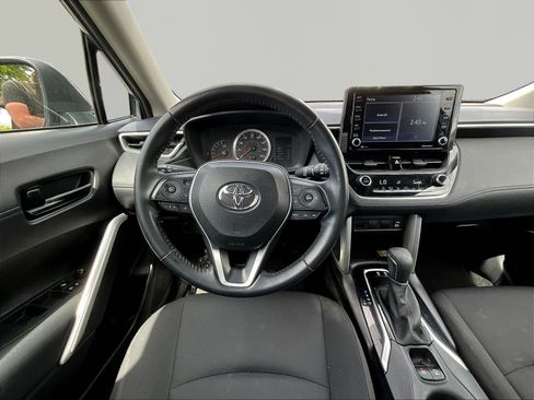Used 2022 Toyota Corolla Cross LE FWD image 8