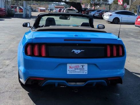 Used 2017 Ford Mustang Premium image 7