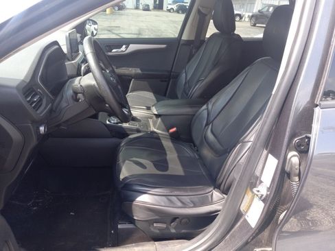 Used 2020 Ford Escape SEL AWD/4WD image 5