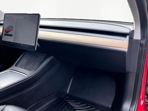 Used 2021 Tesla Model 3 Standard Range Plus image 17