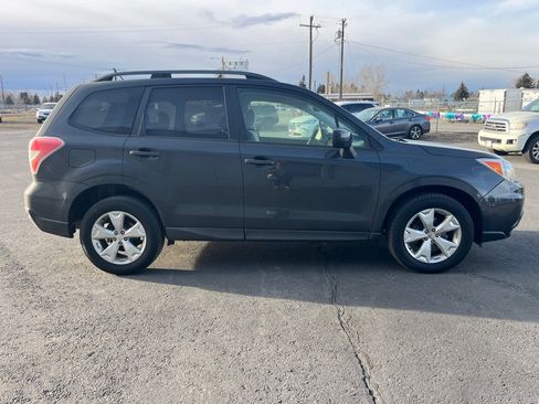 Used 2014 Subaru Forester 2.5i Premium w/ All-Weather Package AWD/4WD image 7
