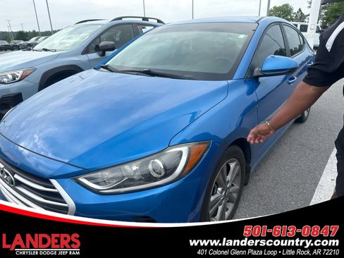 Used 2018 Hyundai Elantra SEL w/ Cargo Package FWD image 1