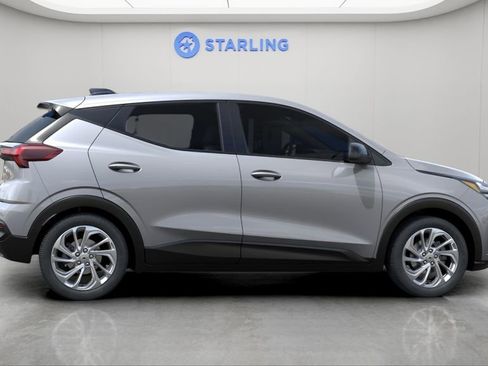 New 2027 Chevrolet Bolt LT w/ Comfort Package FWD image 5