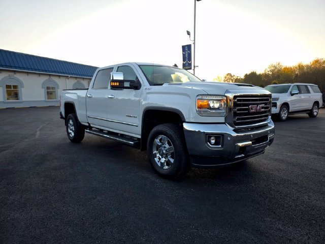 Used 2019 GMC Sierra 2500 SLT w/ Duramax Plus Package AWD/4WD image 6