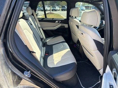 Used 2022 BMW X5 xDrive40i w/ M Sport Package AWD/4WD image 22