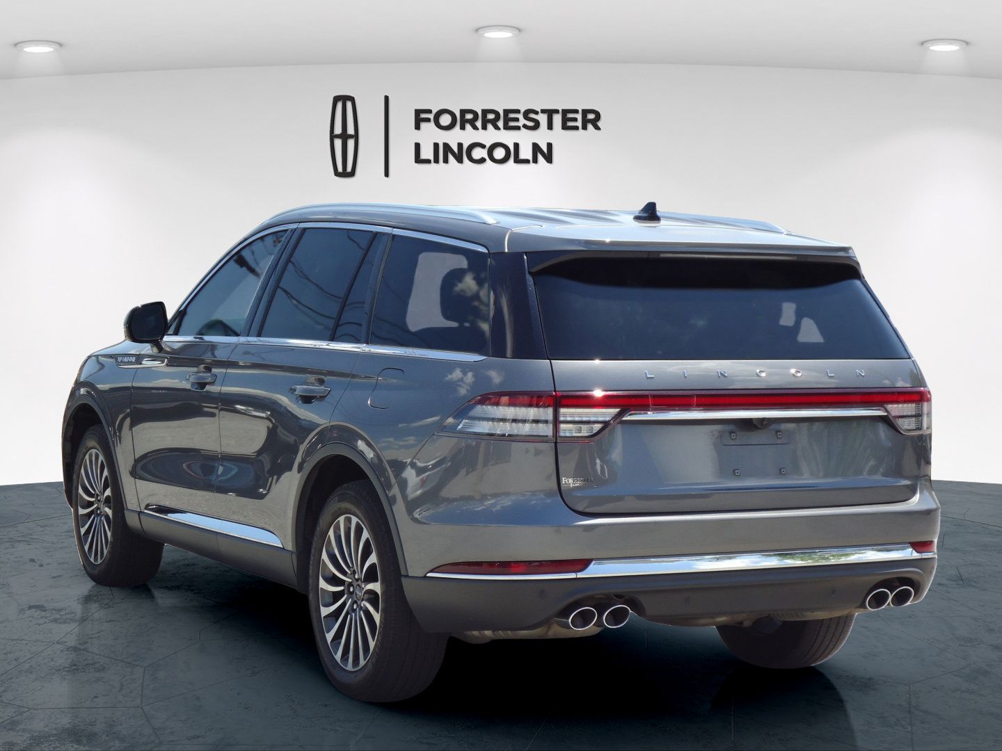 Certified 2023 Lincoln Aviator AWD w/ Premium Package image 5