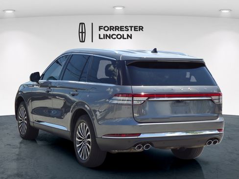 Certified 2023 Lincoln Aviator AWD w/ Premium Package image 5