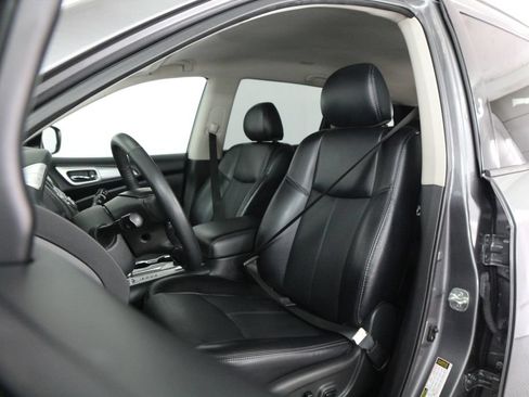 Used 2020 Nissan Pathfinder SL AWD/4WD image 54