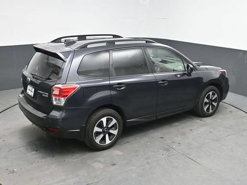Used 2017 Subaru Forester 2.5i Premium AWD/4WD image 30