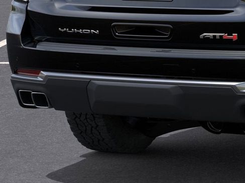 New 2026 GMC Yukon AT4 AWD/4WD image 14