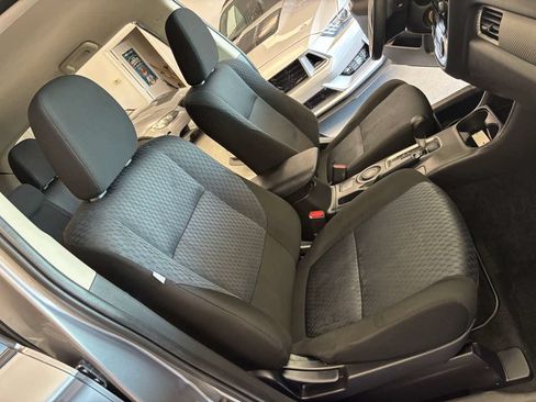 Used 2014 Mitsubishi Outlander ES FWD image 21