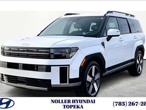 Used 2025 Hyundai Santa Fe Limited image 1