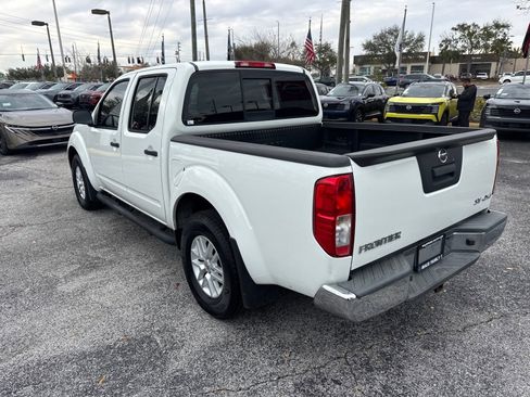 Used 2018 Nissan Frontier SV image 11
