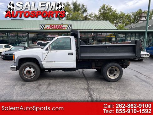 Used 2002 Chevrolet Silverado 3500 2WD Regular Cab HD image 1